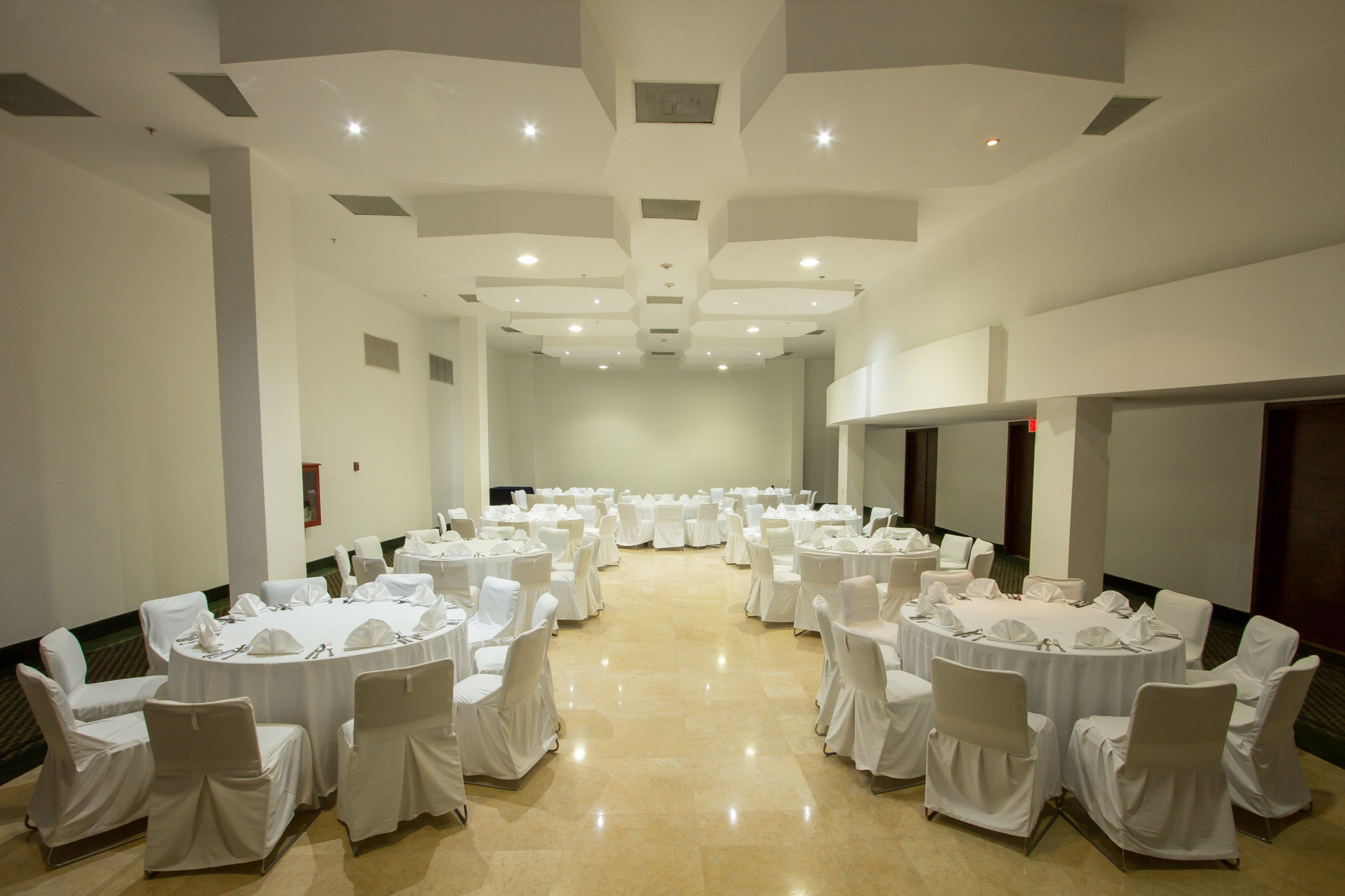 Holiday Inn Express Nuevo Laredo By Ihg Ngoại thất bức ảnh