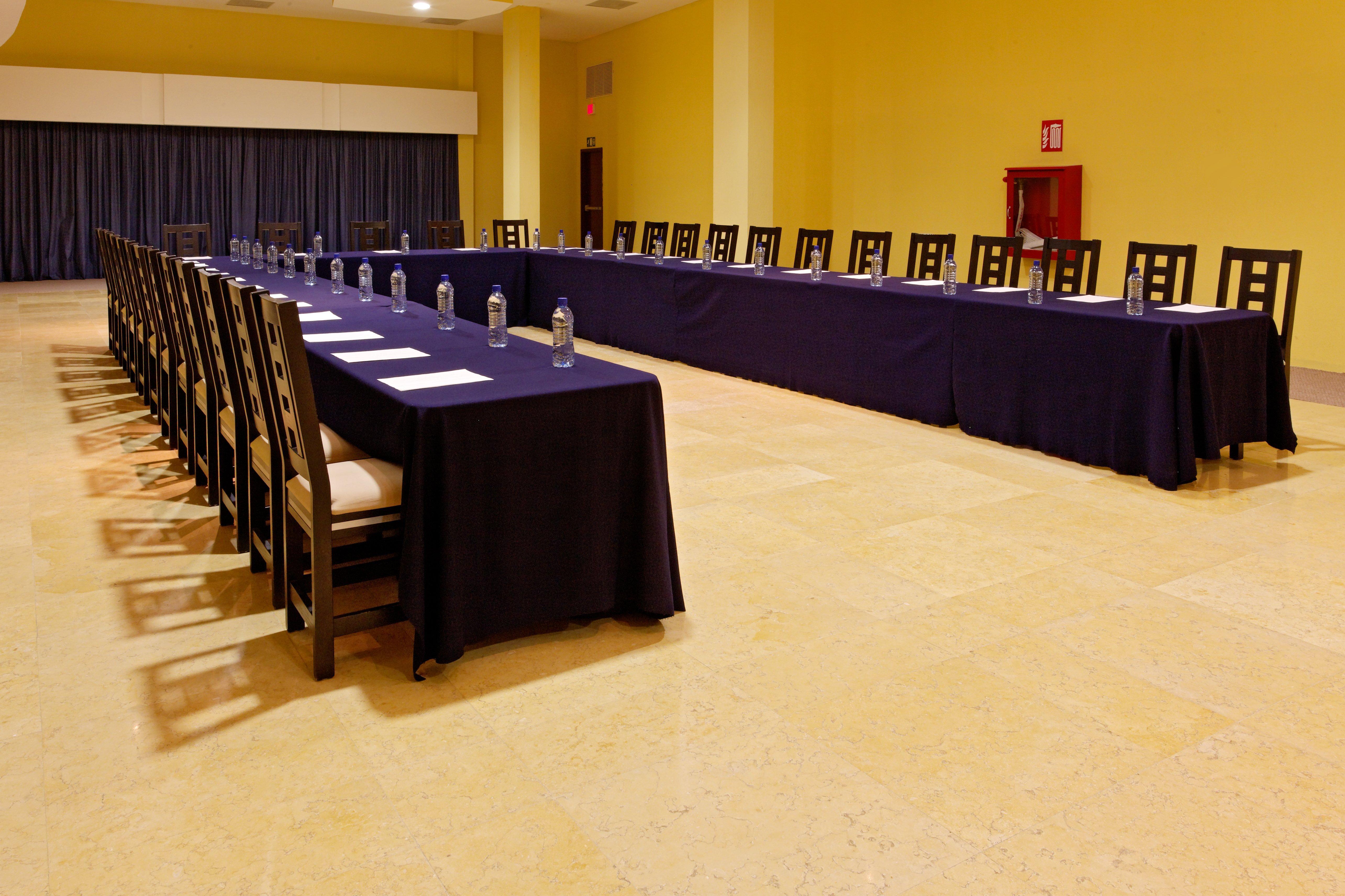 Holiday Inn Express Nuevo Laredo By Ihg Ngoại thất bức ảnh