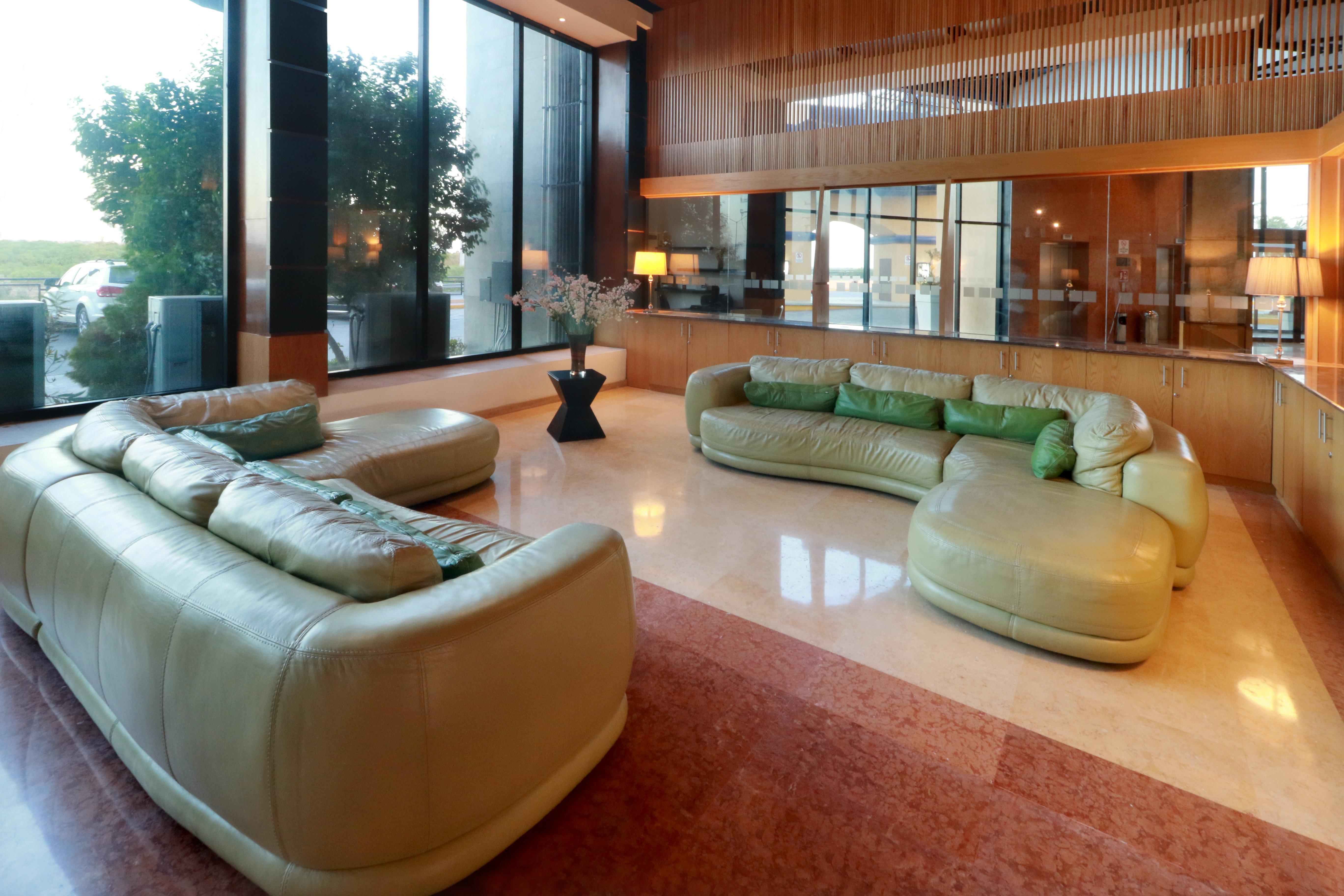 Holiday Inn Express Nuevo Laredo By Ihg Ngoại thất bức ảnh