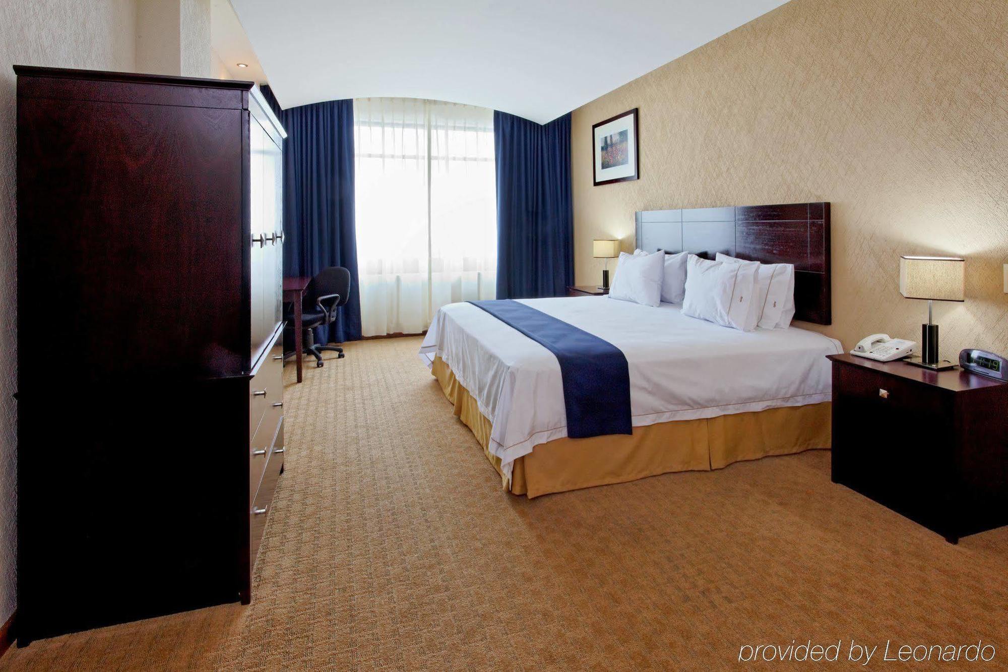 Holiday Inn Express Nuevo Laredo By Ihg Phòng bức ảnh